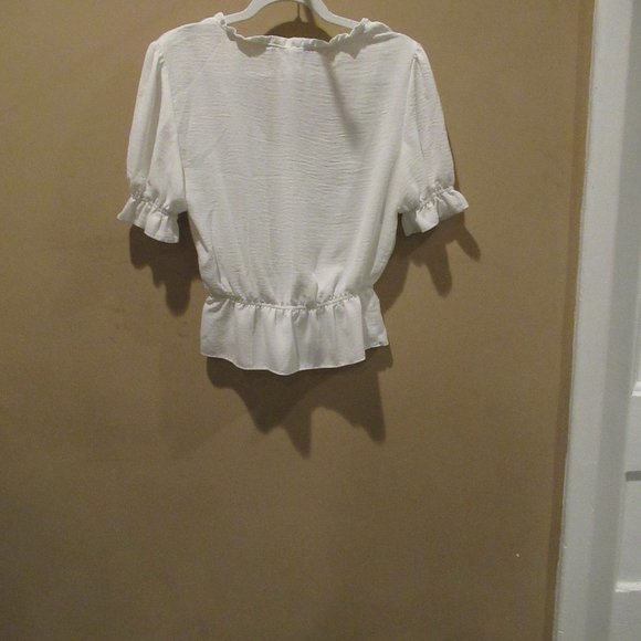 So Innocent Blouse - Picture 2 of 2